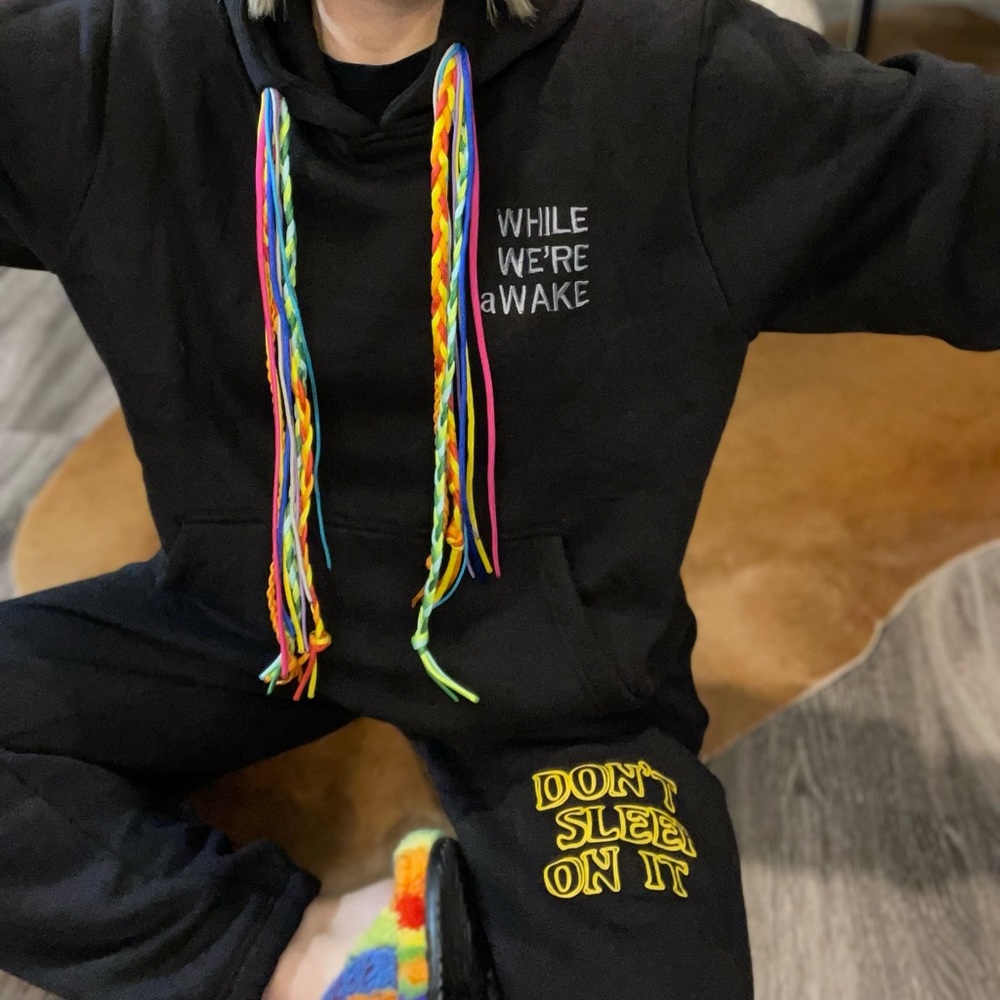 WWa multi string black hoodie